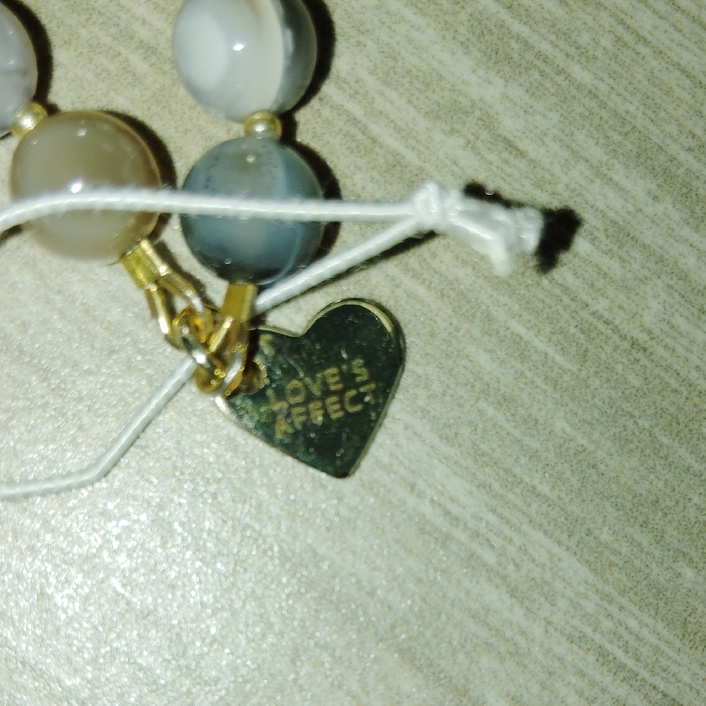 Nordstrom Multicolor Stone Beaded Necklace with Gold Tone Arrowhead Pendant - Picture 2 of 6
